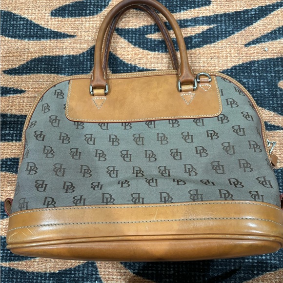Dooney & Bourke Handbags - Vintage Dooney and Bourke Handbag